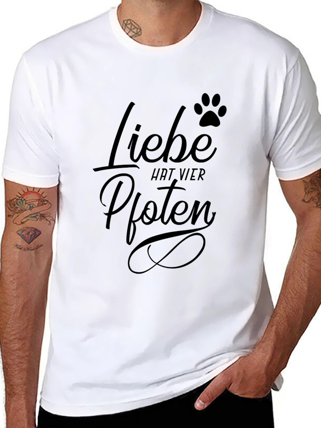 Liebe Hat Vier Pfoten Black Graphic Tee