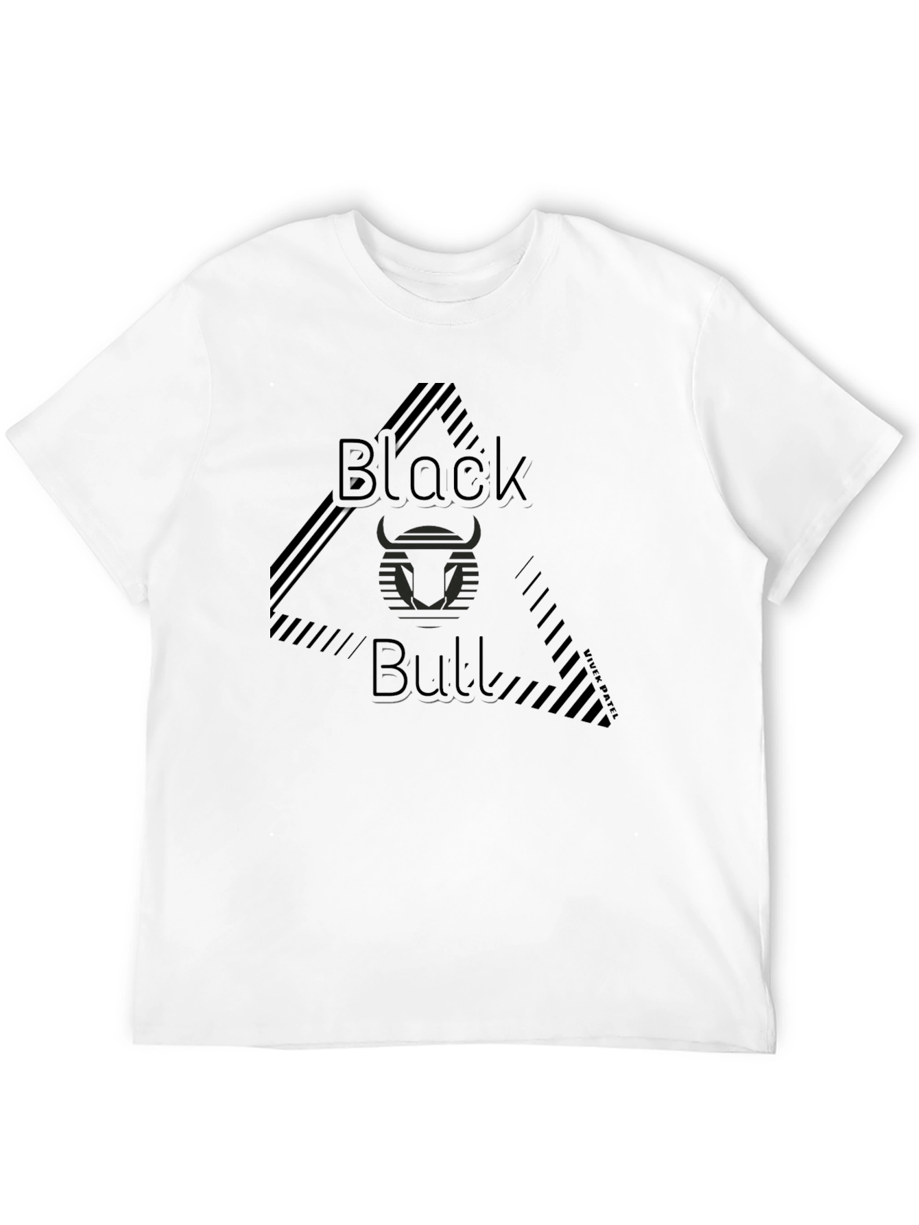 Black Bull Graphic Tee - Modern Streetwear