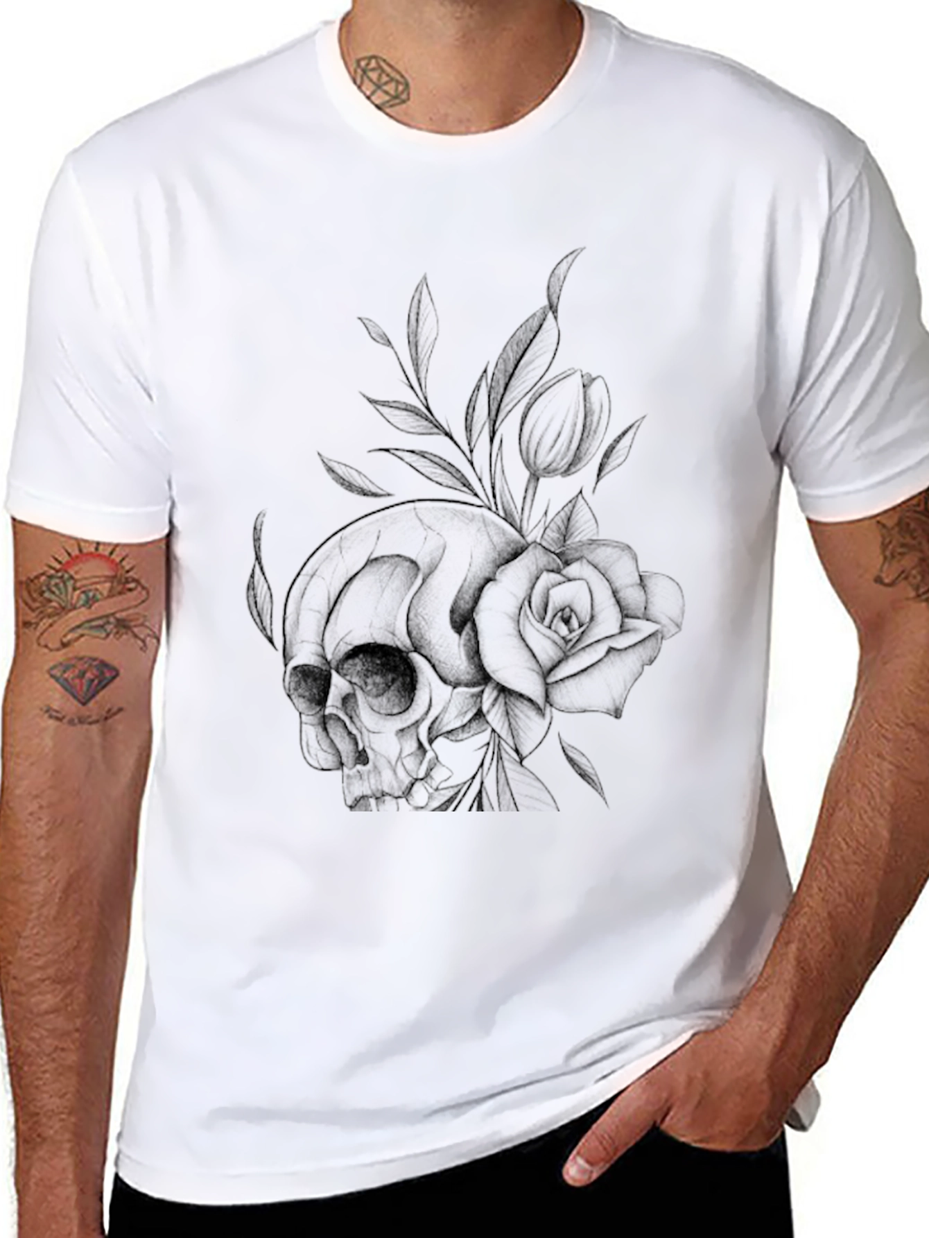 Skull & Rose Graphic Print T-Shirt - Casual Style