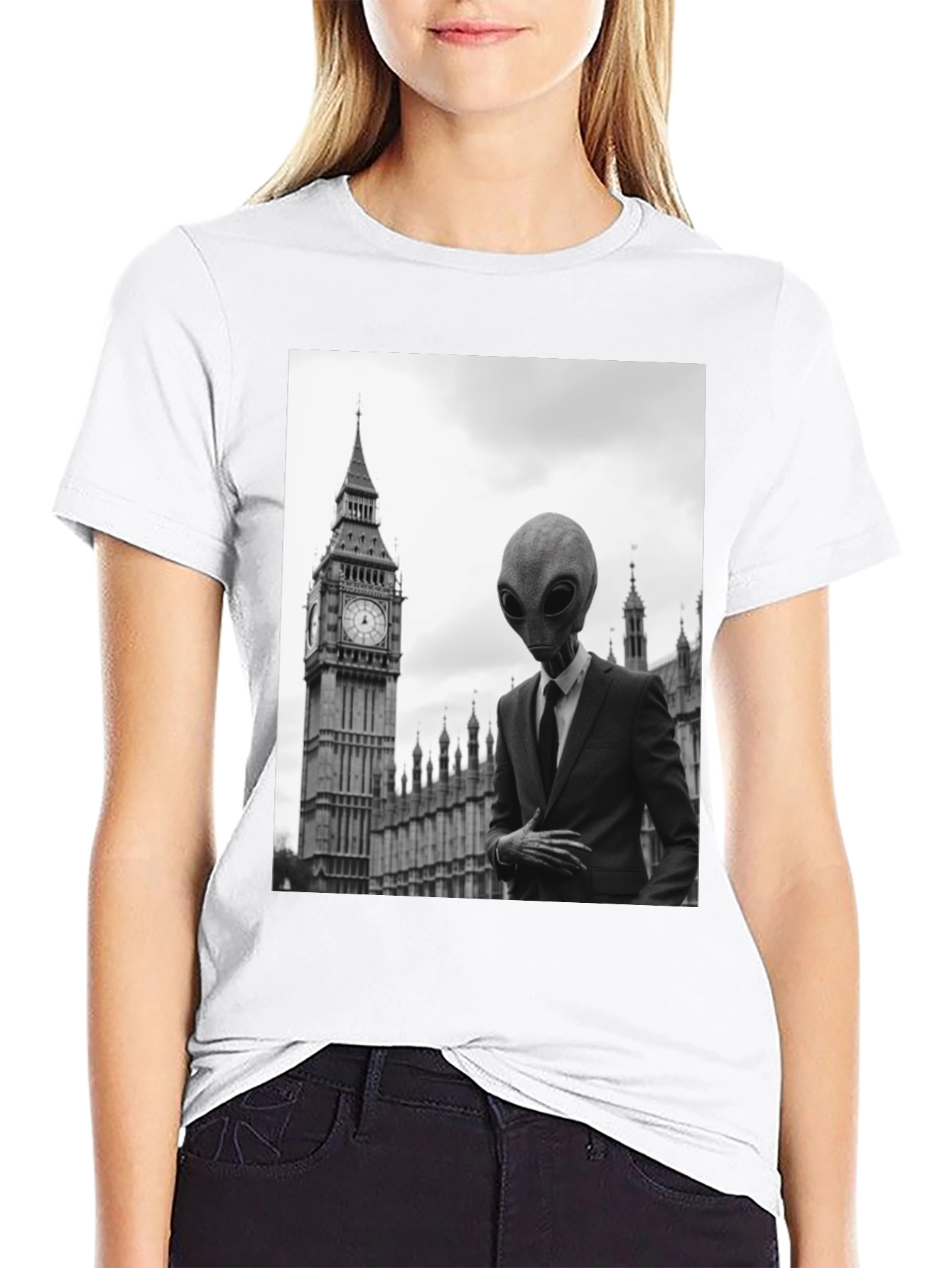 Alien in London T-Shirt - Mens Graphic Tee