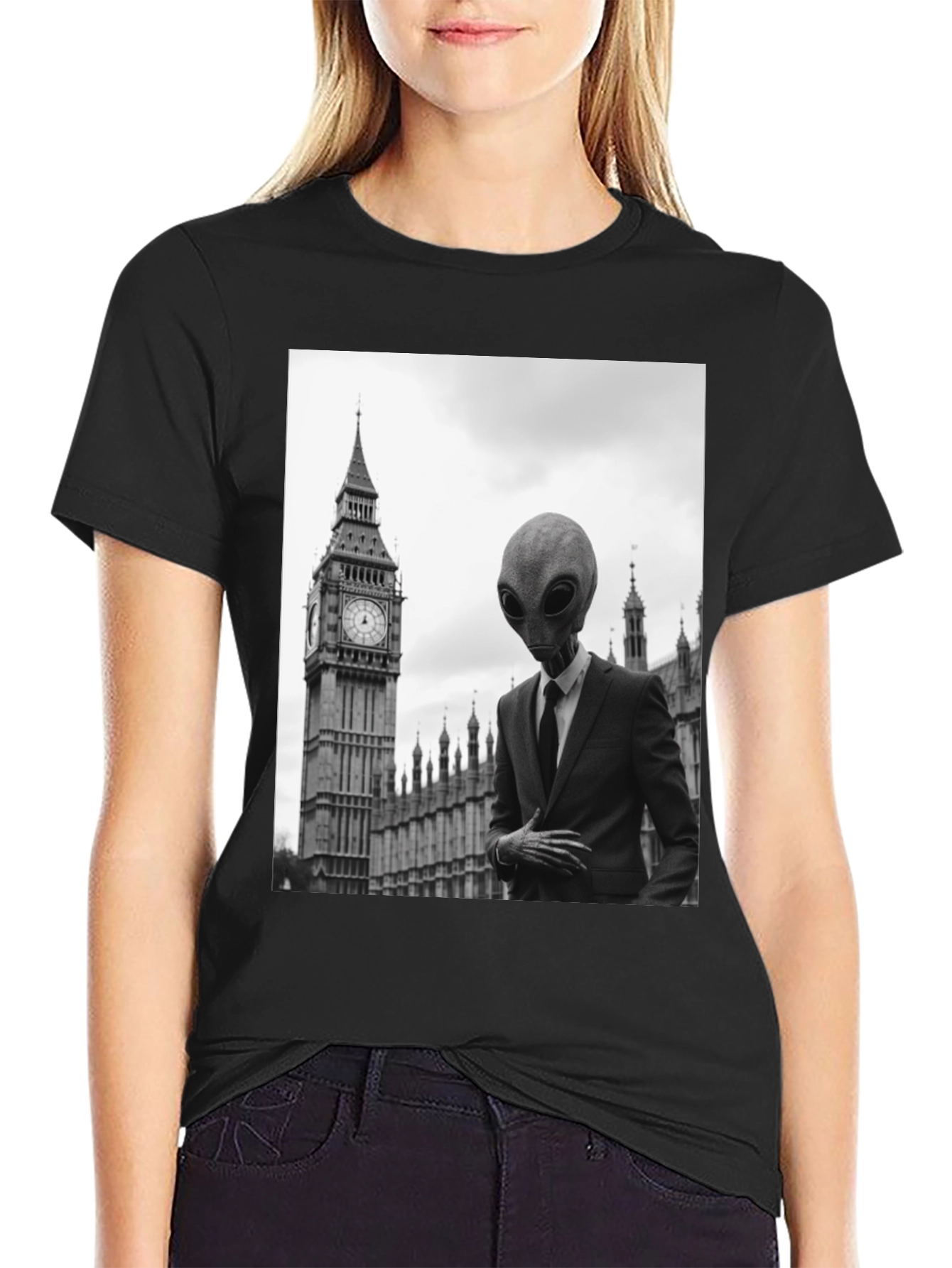 Alien in London T-Shirt - Mens Graphic Tee