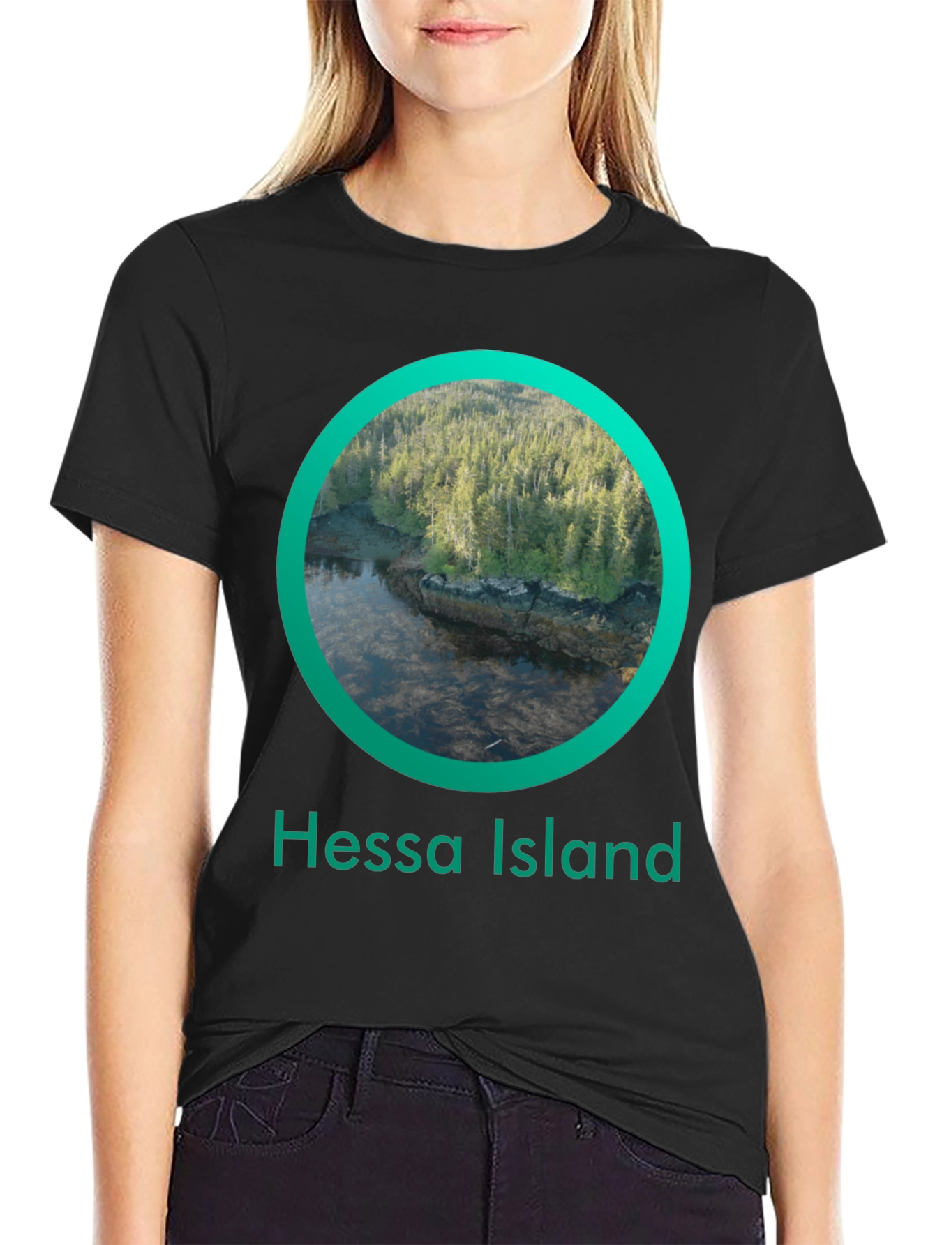 Hessa Island T-Shirt - Nature Circle Design