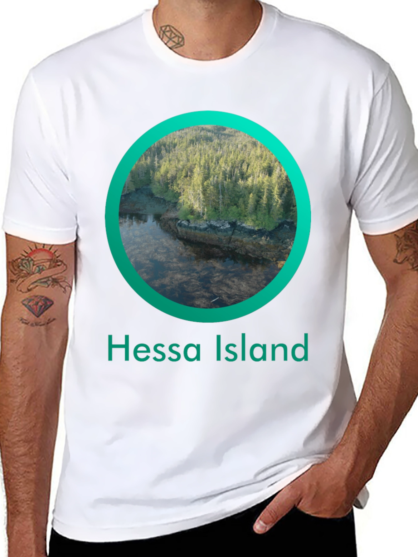 Hessa Island T-Shirt - Nature Circle Design