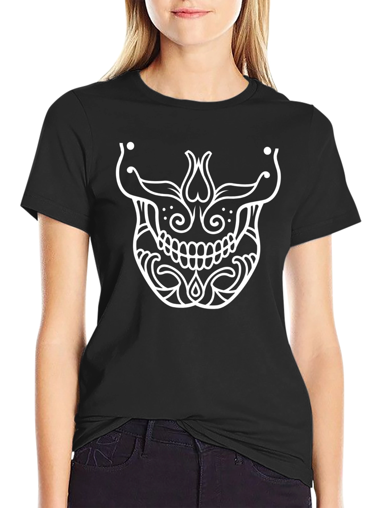 Skull Graphic Tee - Stylish Black T-Shirt