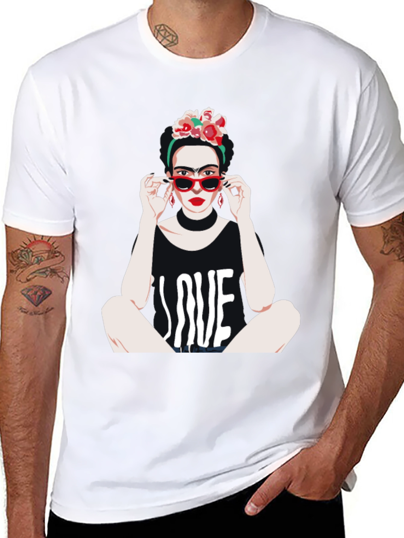 Frida Kahlo LOVE Graphic T-Shirt - Unique Artistic Design