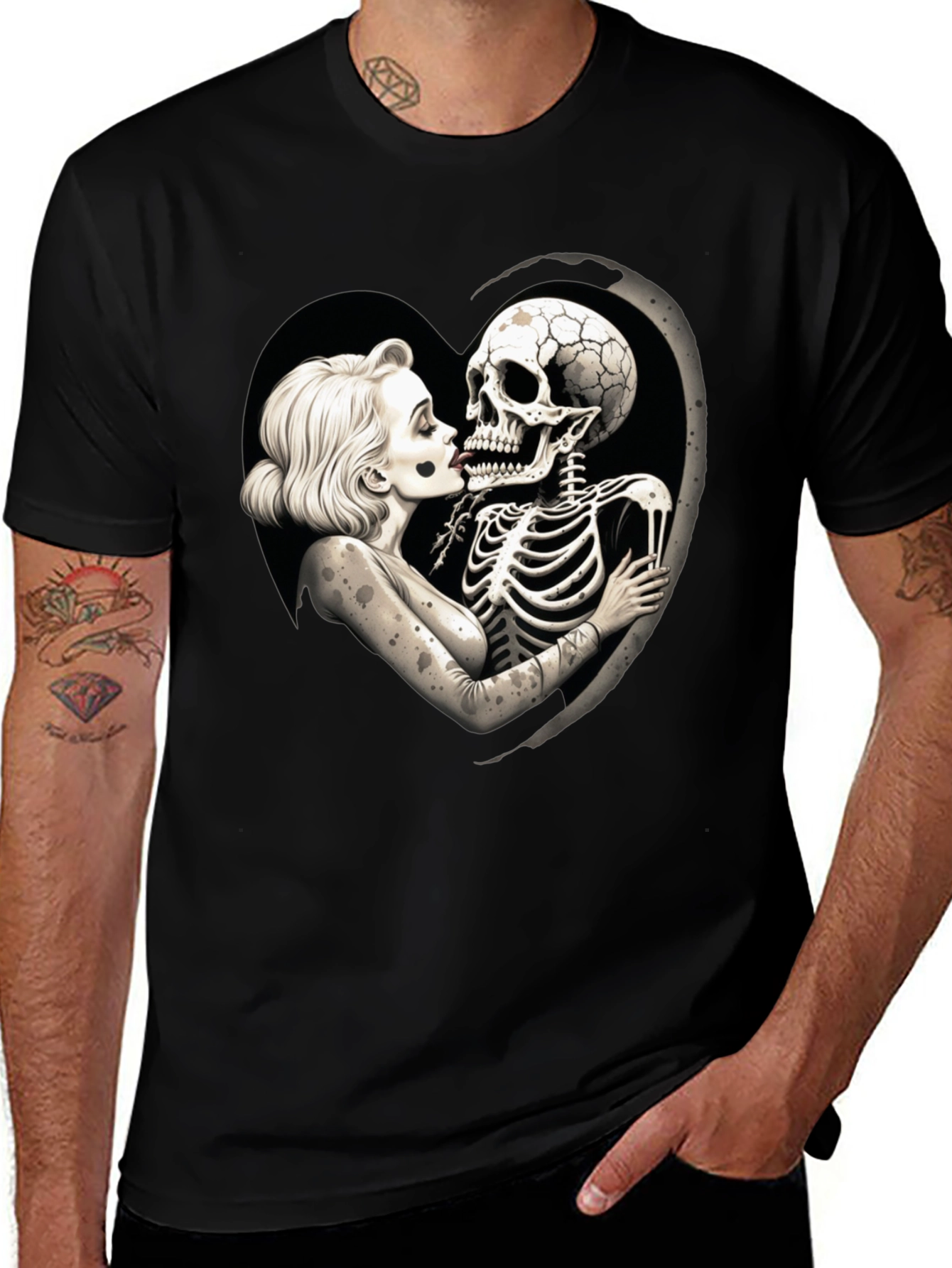 Romantic Skeleton Kiss T-Shirt - Black