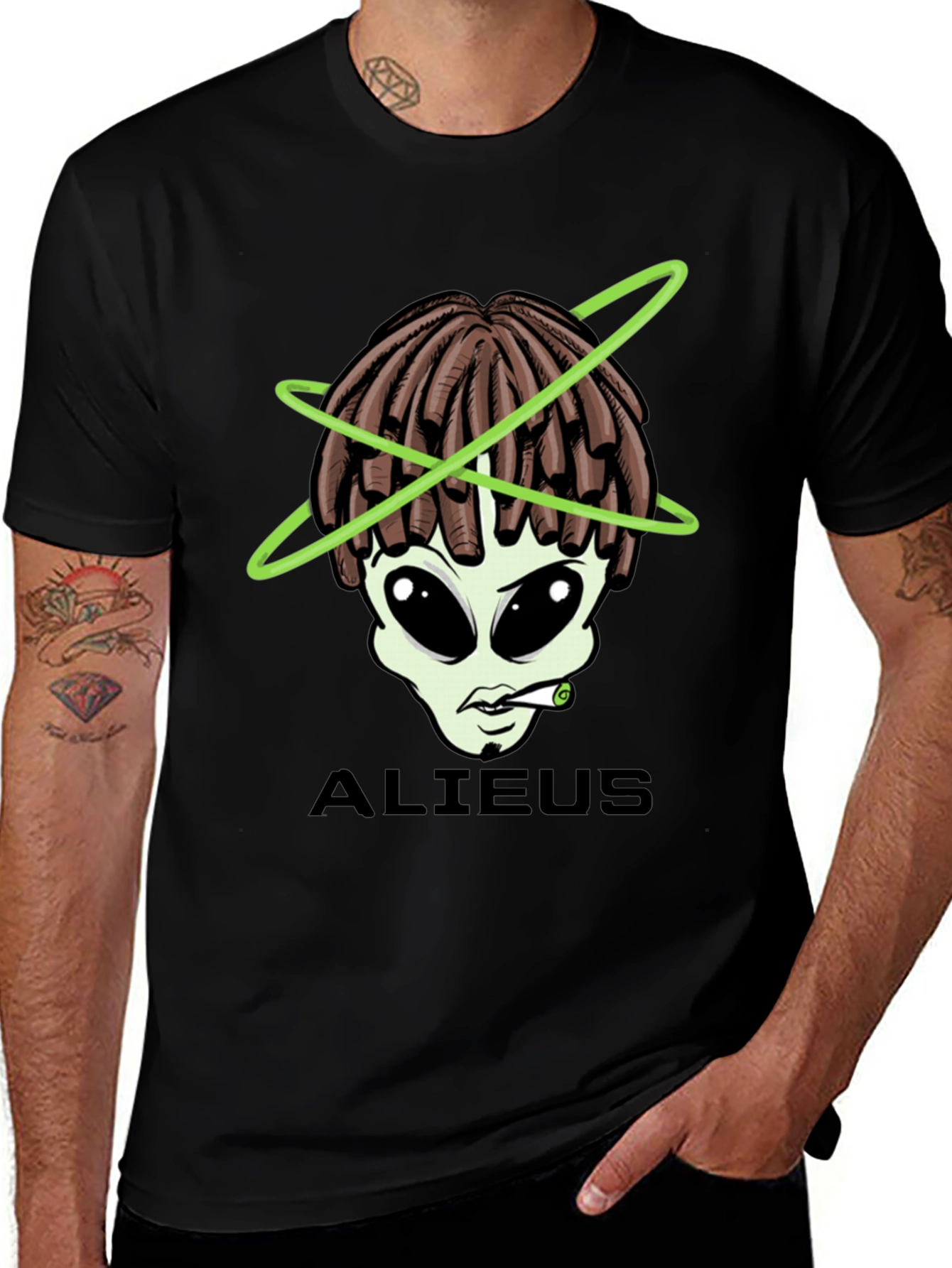ALIUEUS Alien T-Shirt - Black Graphic Tee