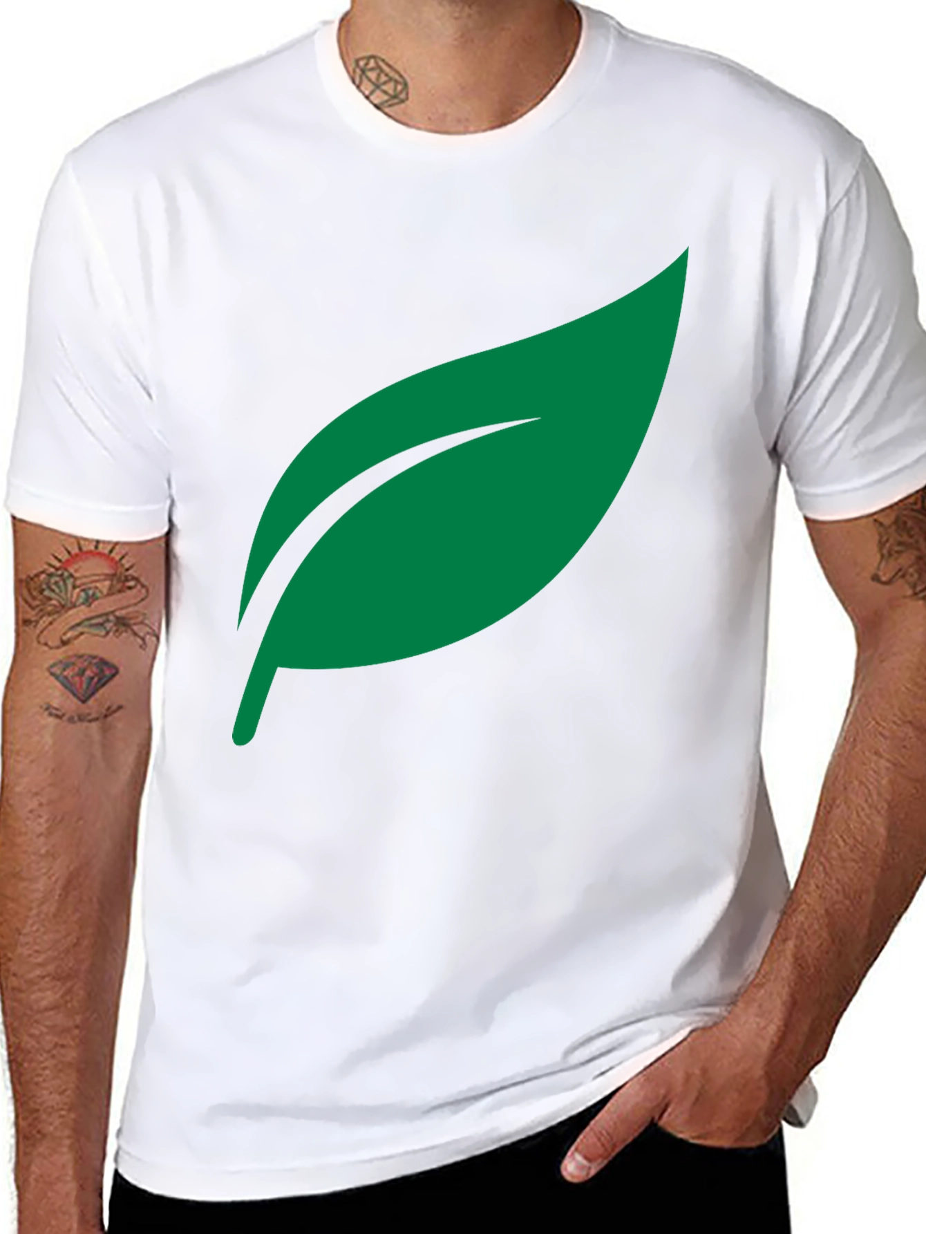 Leaf Graphic Black Tee - Nature Inspired Fashion