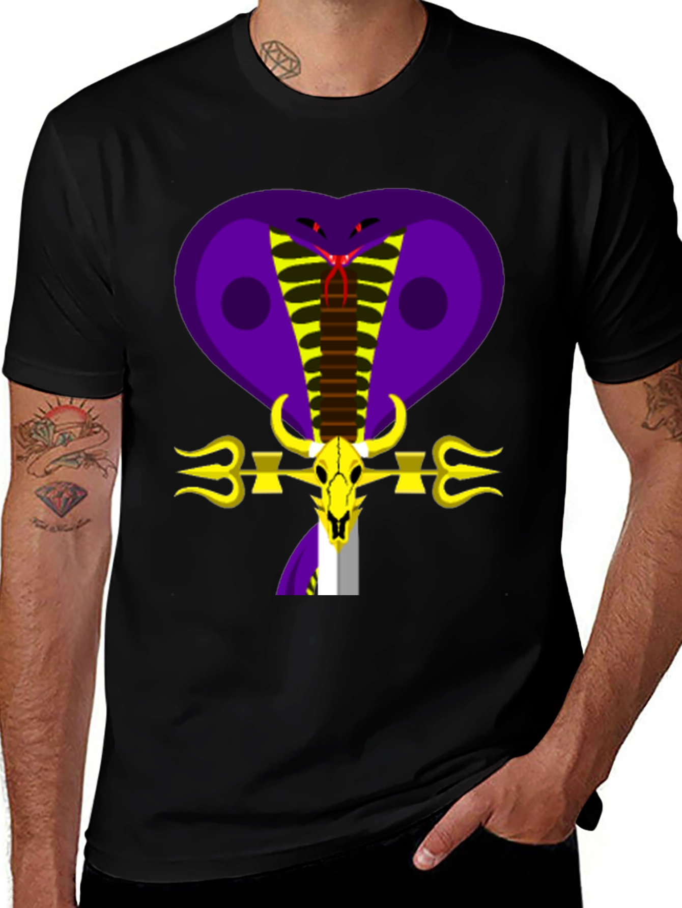 Cobra Skull Graphic Tee - Bold & Unique