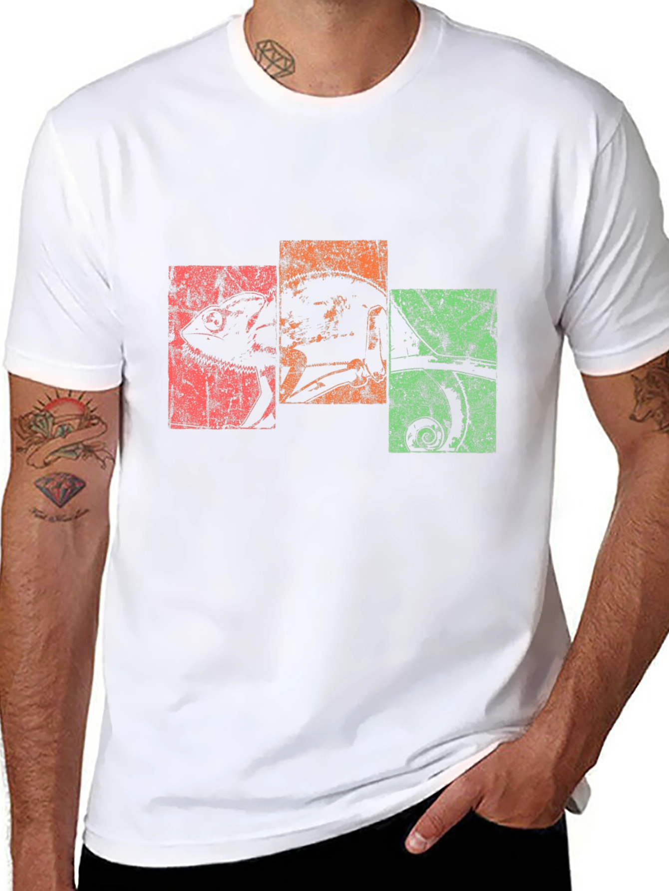 Retro Chameleon Graphic Tee - Black