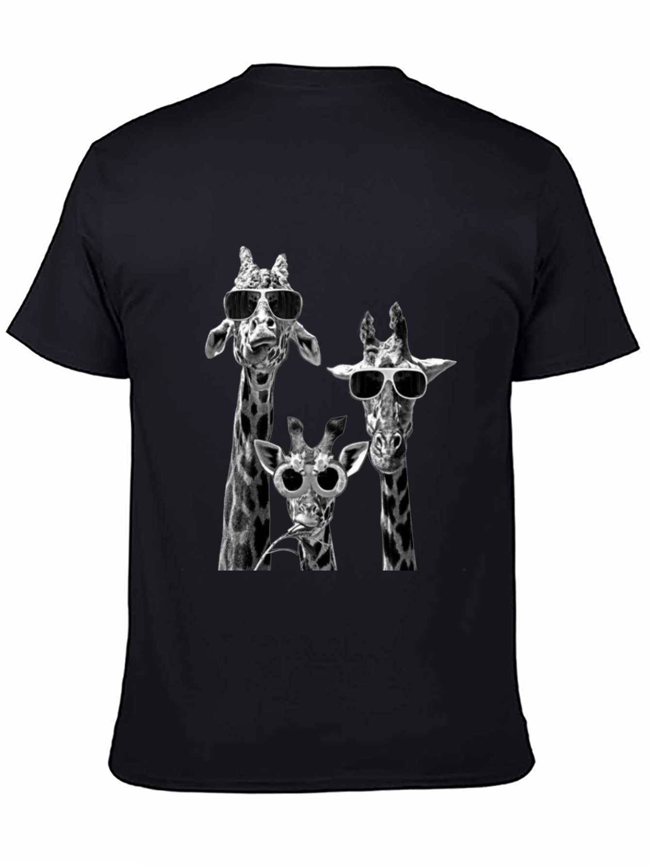 Cool Giraffes T-Shirt - Trendy Black Tee