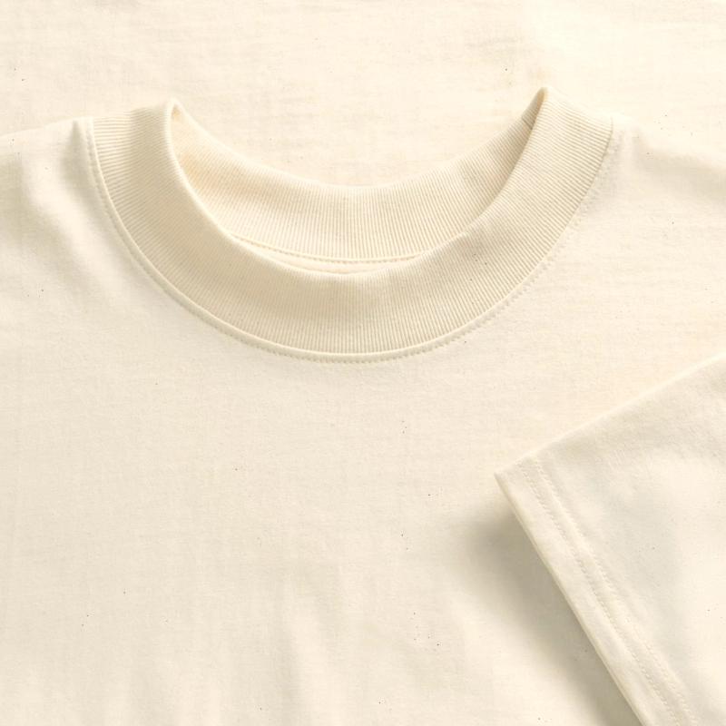 It’s Giving Icon Aesthetic Vibes Tee