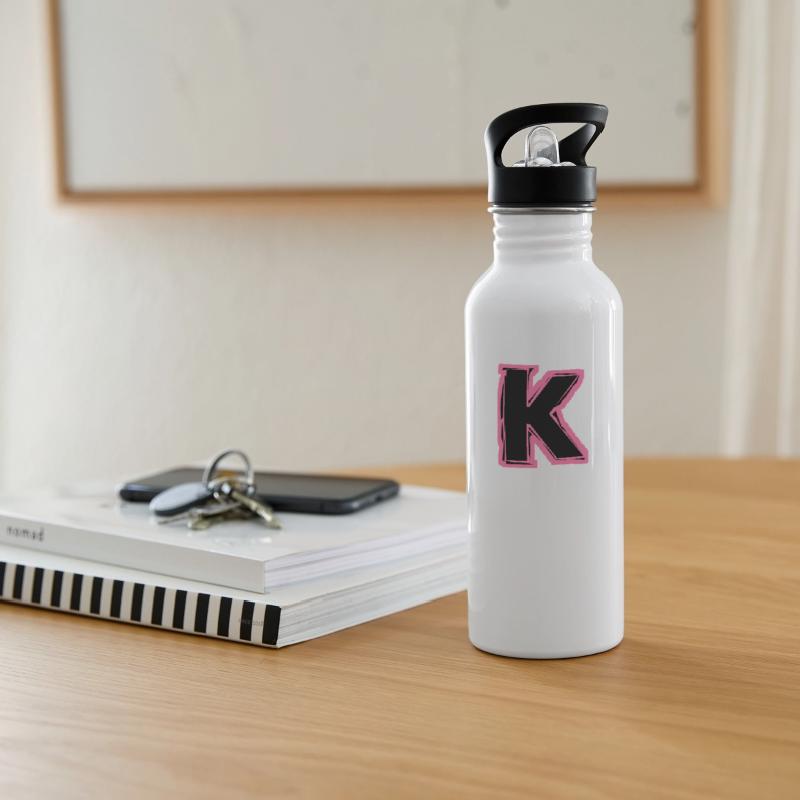 K (pink initial)