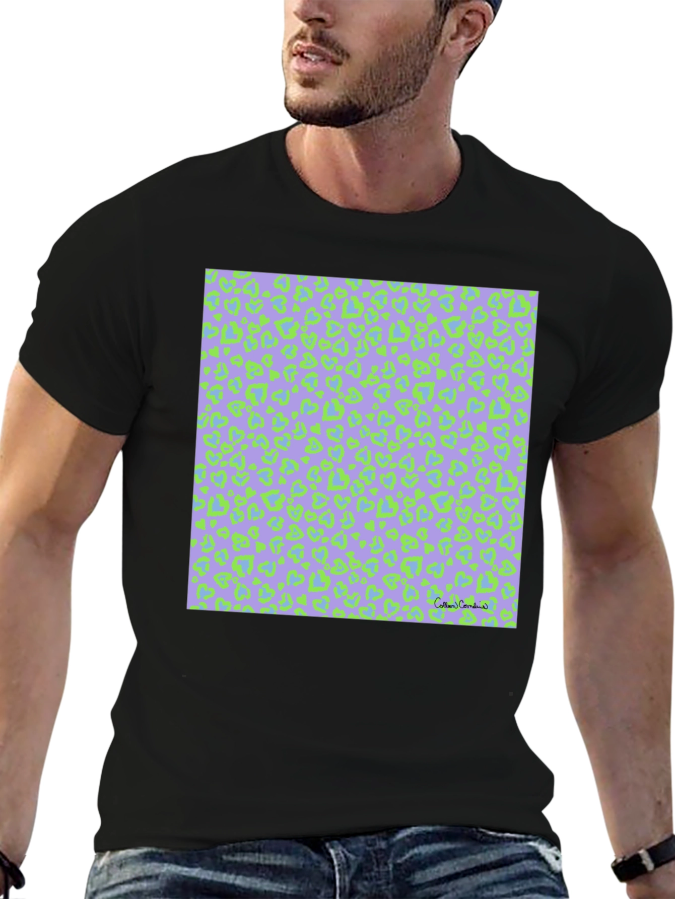 Heart Pattern T-Shirt - Trendy Graphic Tee