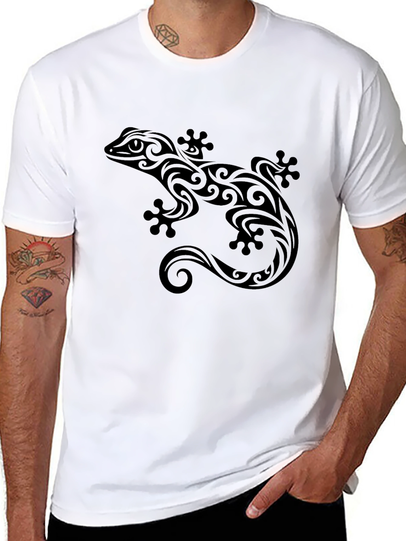 Tribal Gecko Graphic Tee - Stylish Black T-Shirt