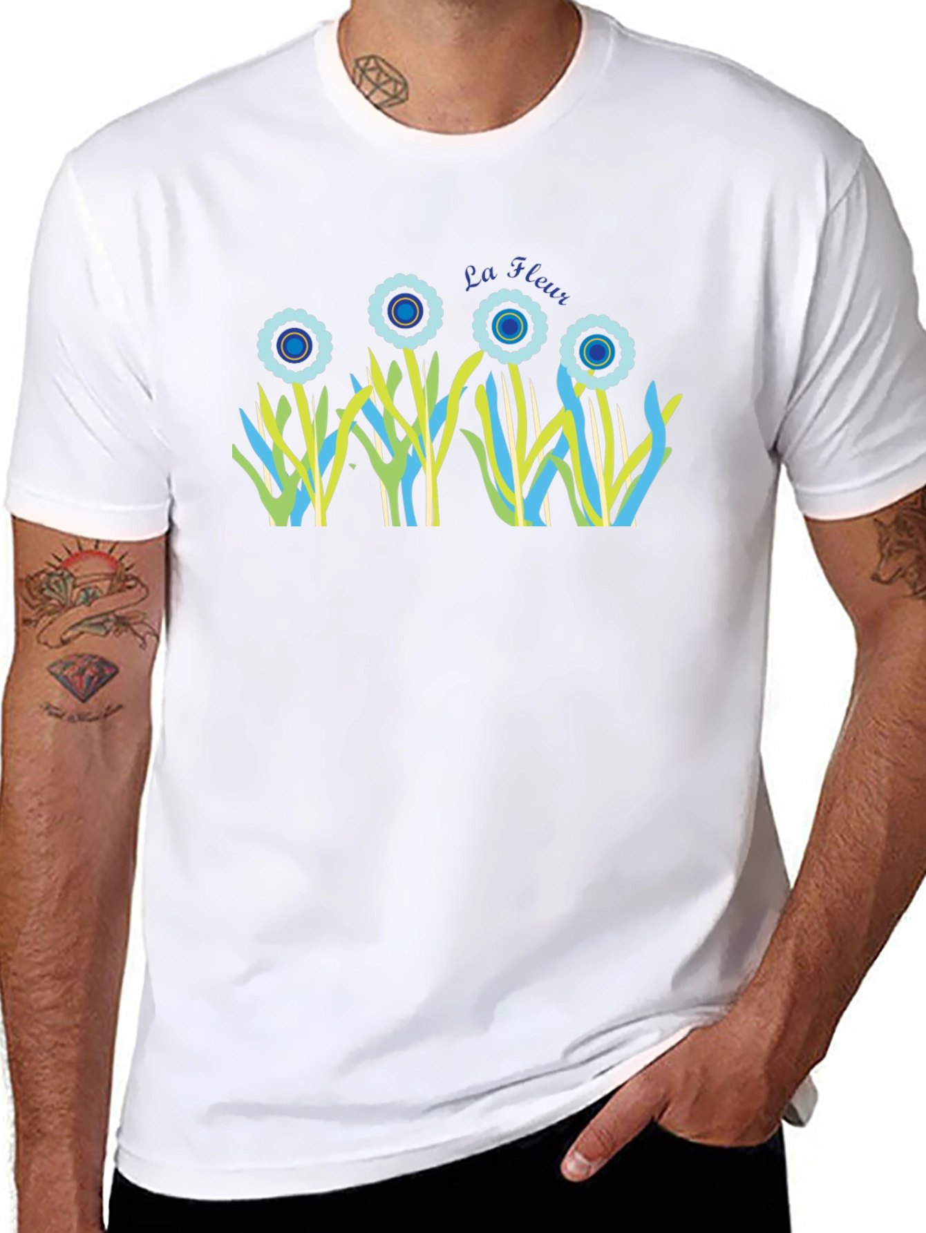 La Fleur Graphic Print Tee - Stylish Black T-Shirt