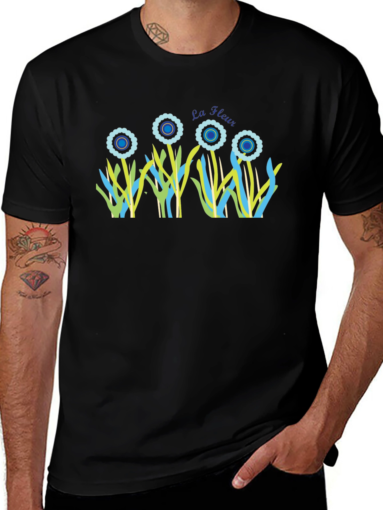 La Fleur Graphic Print Tee - Stylish Black T-Shirt